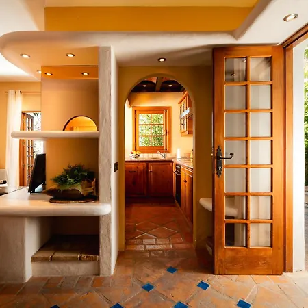 Apartman El Refugio & *