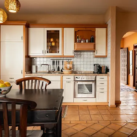 El Refugio & Apartman *